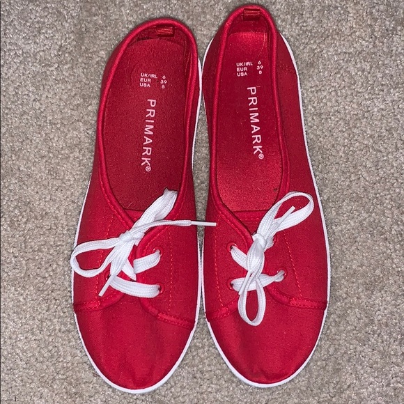 Casual every day shoes -BRAND NEW NEVER WORN - Picture 3 of 3